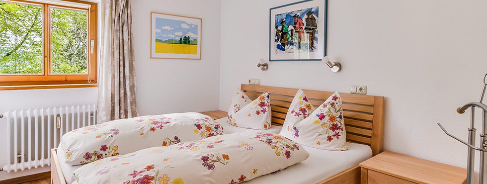 Das moderne Schlafzimmer von FeWo Breitenberg